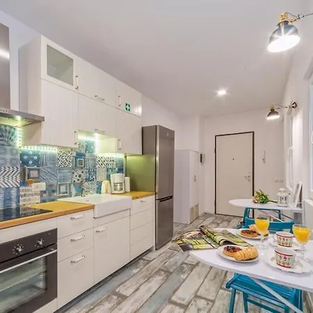 招待所 Lanterna & 扎达尔