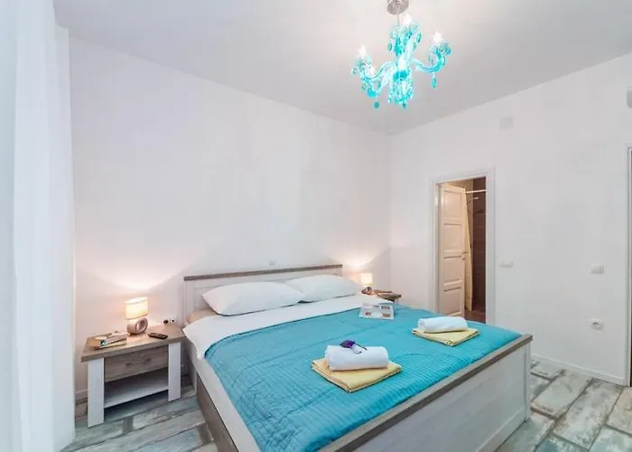 Guest house Lanterna & Zadar