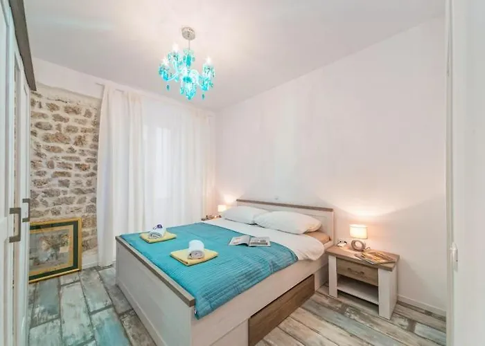 Lanterna & Zadar