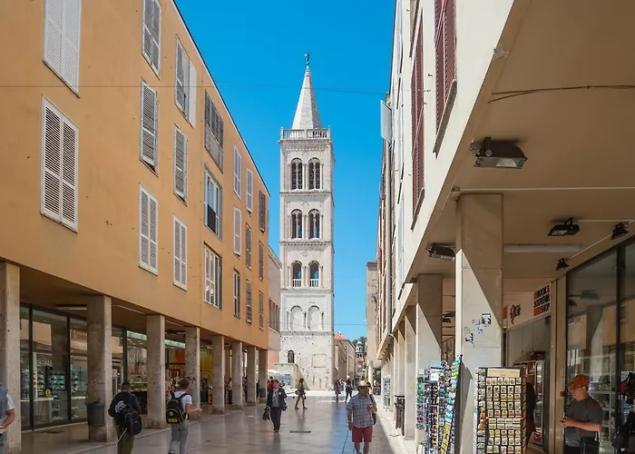 Lanterna & Guest house Zadar
