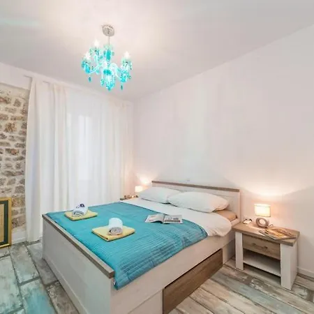 Lanterna & Zadar