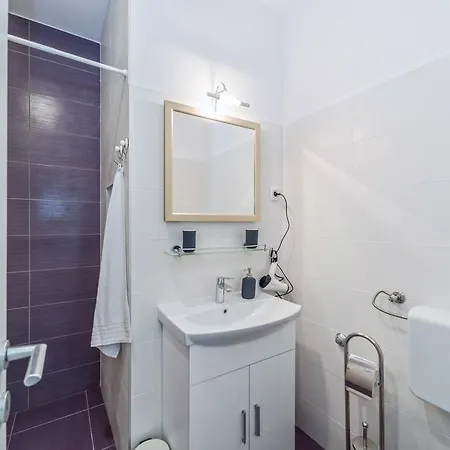 Guest house Lanterna & 3*