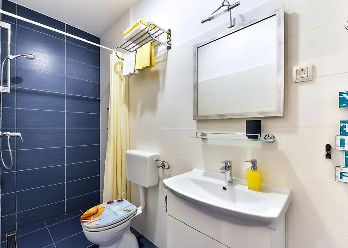 Gostinjska kuća Lanterna &